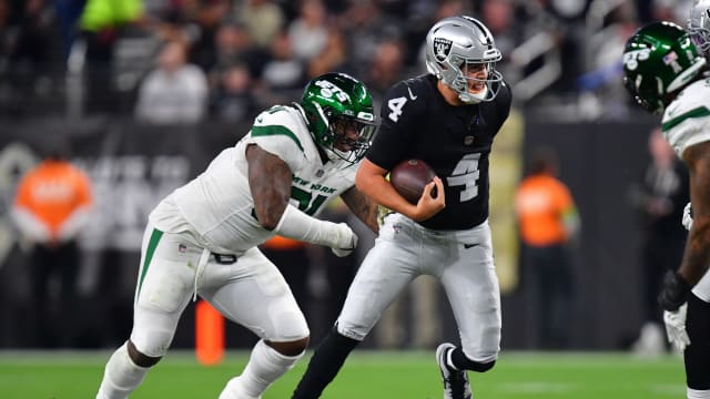 Jets' DE John Franklin-Myers pursues Raiders' QB Aidan O'Connell